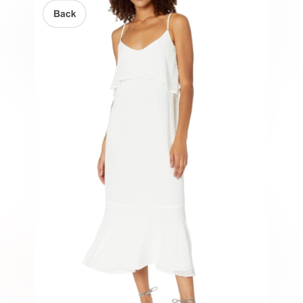 BCBG white feminine beautiful dress - adjustable straps